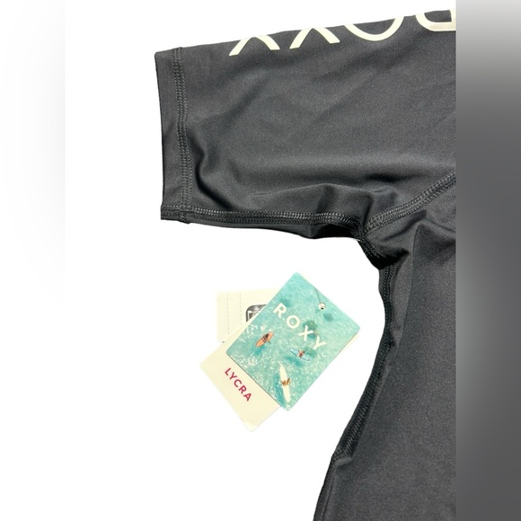 ROXY Beach Classics Short Sleeve Rashguard sun protection lightweight shirt NWT - Picture 6 of 14